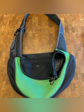 Small Sling Dog Carrier Confort Shoulder Bag